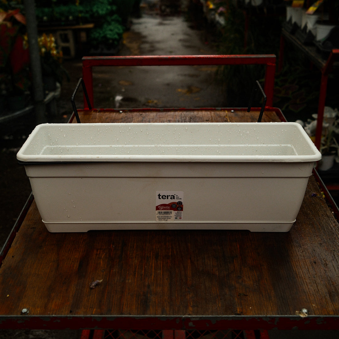 Terra Plast Recycled Plastic Planter with Hooks (19")