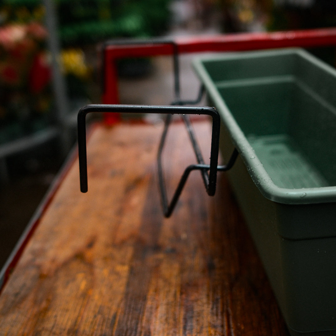 Terra Plast Recycled Plastic Planter with Hooks (19")